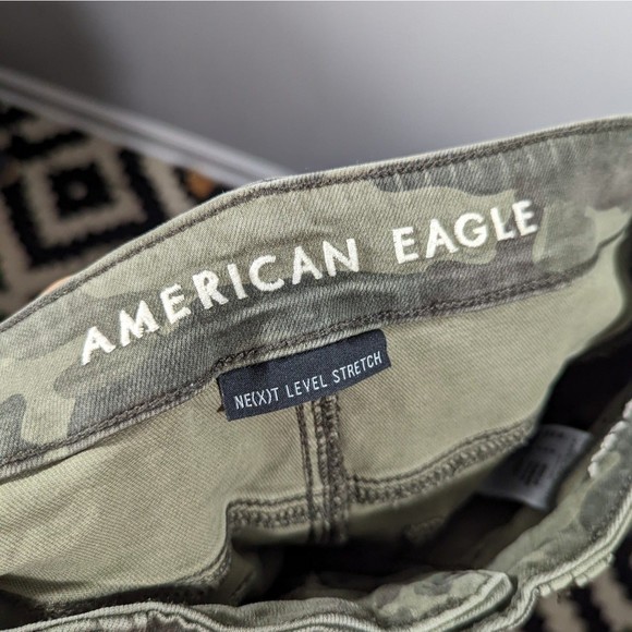 American Eagle Camo Hi-Rise Jegging Crop Next Level Stretch Women's Size 8 - Picture 5 of 7